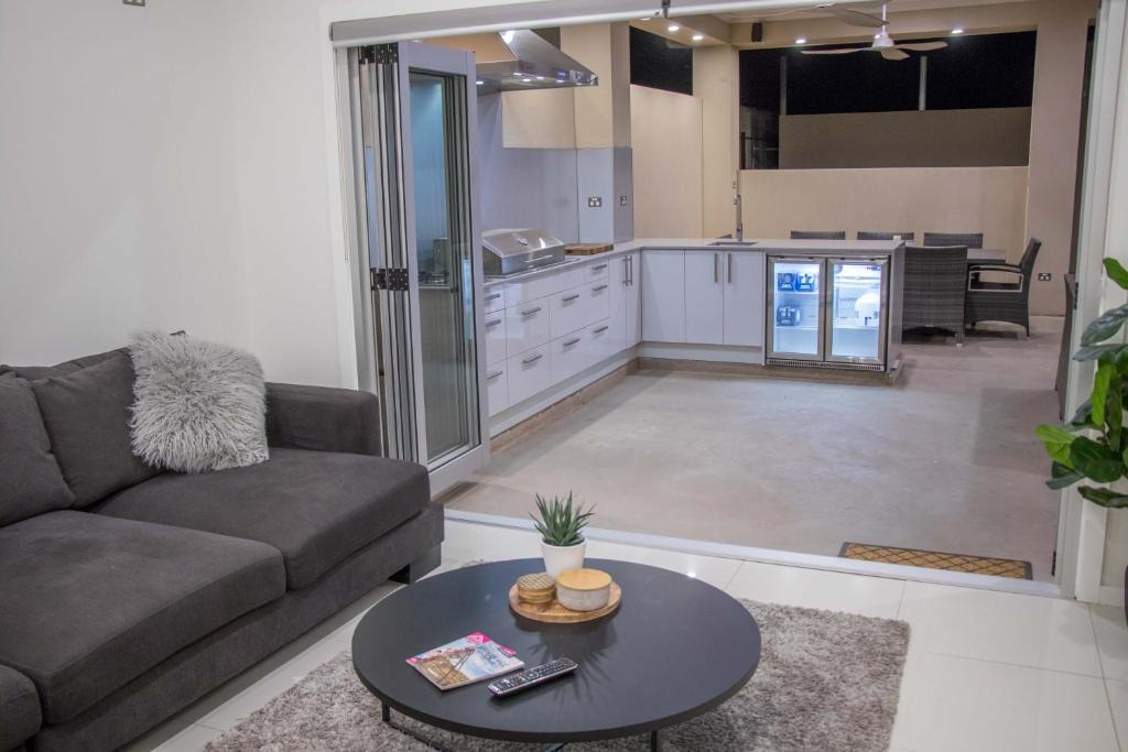Broken Hill House | Luxe on Lane