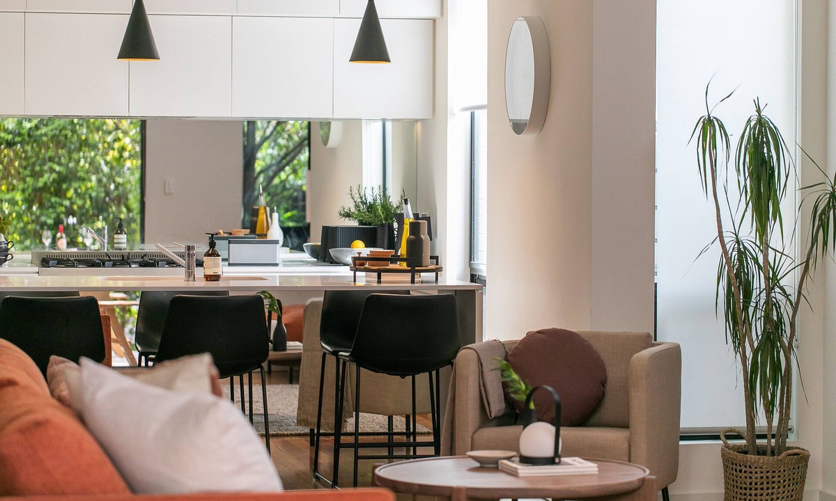 Norwood House | Luxury Adelaide Retreat | Steps to Top Dining & Festivals