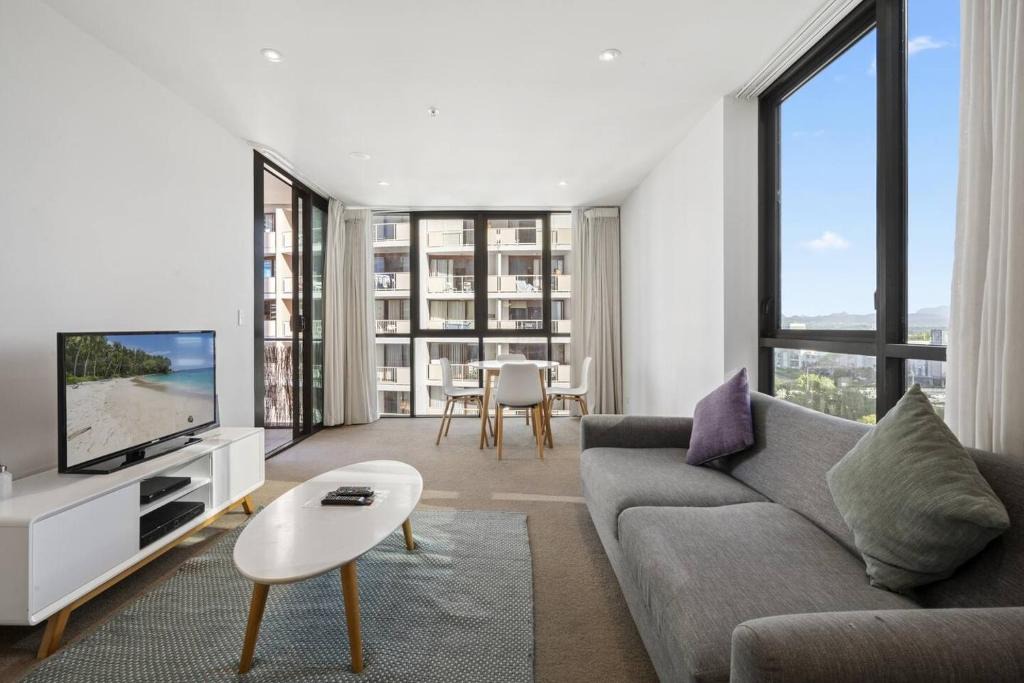 Broadbeach Apartment | Luxury Beaches Broadbeach 906