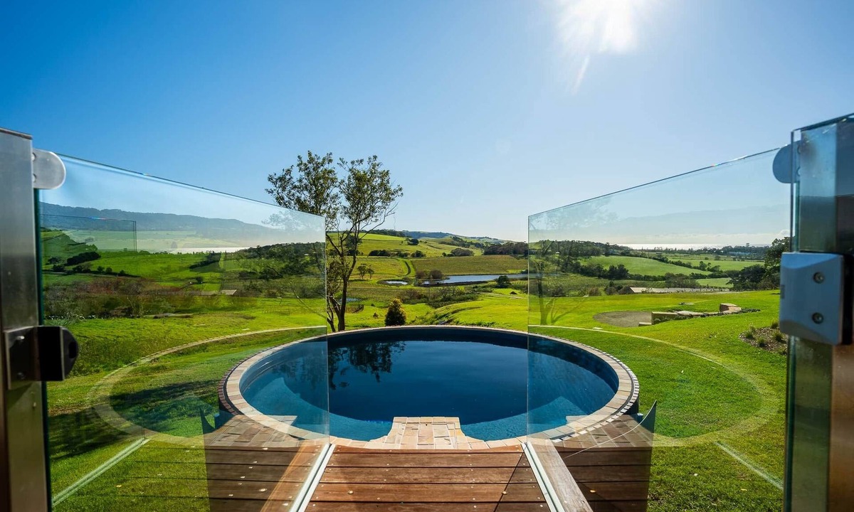 Willow Vale Villa | Luxury Coastal Vineyard Escape | The Canopy | Crooked River Estate