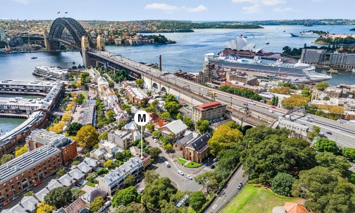Dawes Point House | Luxury Colonial Terrace House in the Rocks