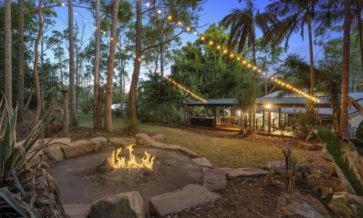 Nerang House | Luxury Gold Coast Acreage Retreat | Pool, Spa, Sauna & Fire Pit