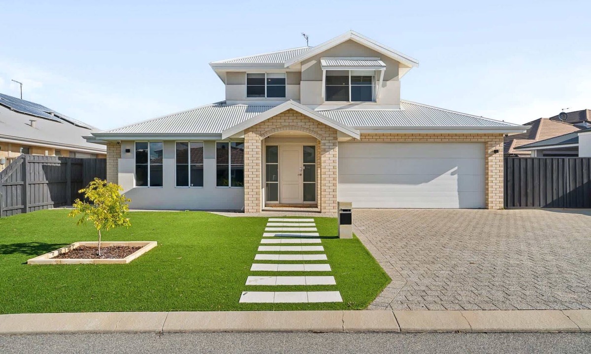 Halls Head House | Luxury Waterfront 5-Bed Family Home Near Mandurah