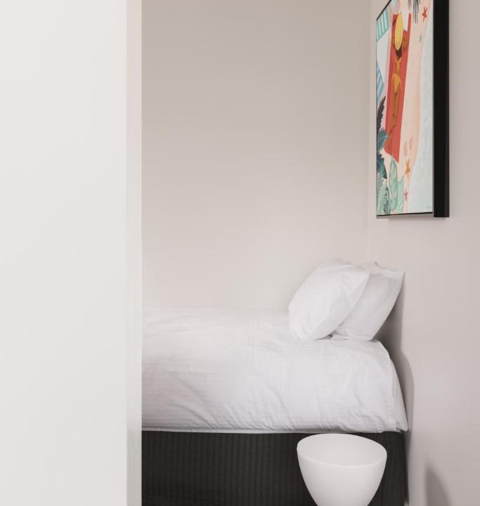 Saint Kilda South Apartment | MAC St Kilda Blessington St by Melbourne Apartment Collection