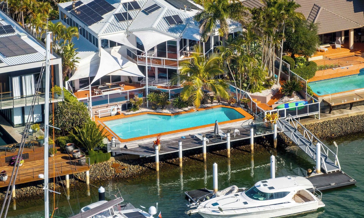 Minyama House | Magnificent Waterfront Living with Pontoon & Pool