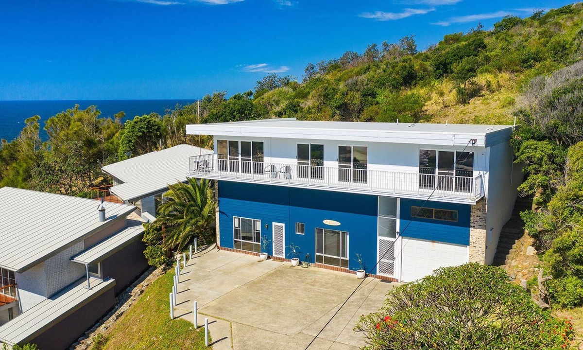 Crescent Head House | Malibu Crescent Head