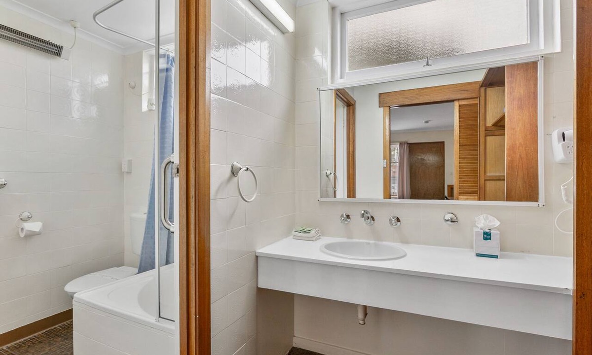 Moonah Hotel | Martin Cash Motel
