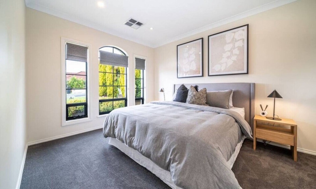 McLaren Vale House | McLaren Pines - A Stylish Wine Country Retreat