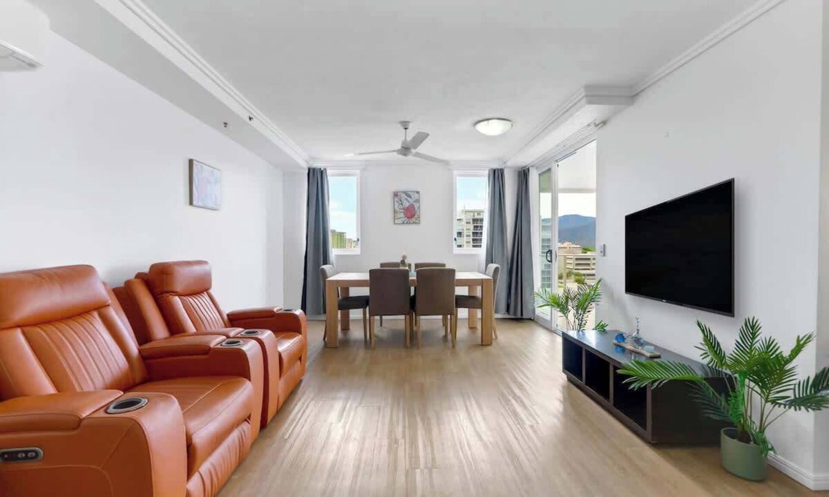 Cairns Central Business District Apartment | McLeod Rise—Cairn Base with Rooftop Pool & Spa