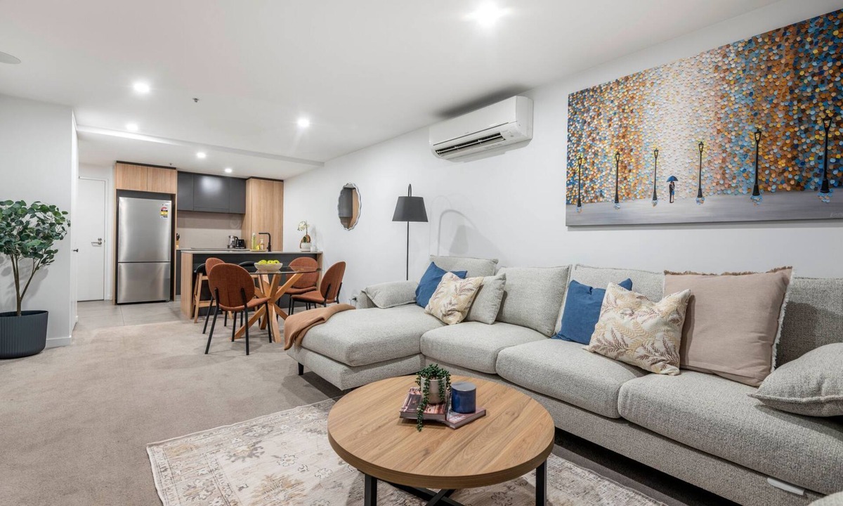 Braddon Apartment | Midnight in Braddon Stylish City Escape & Parking