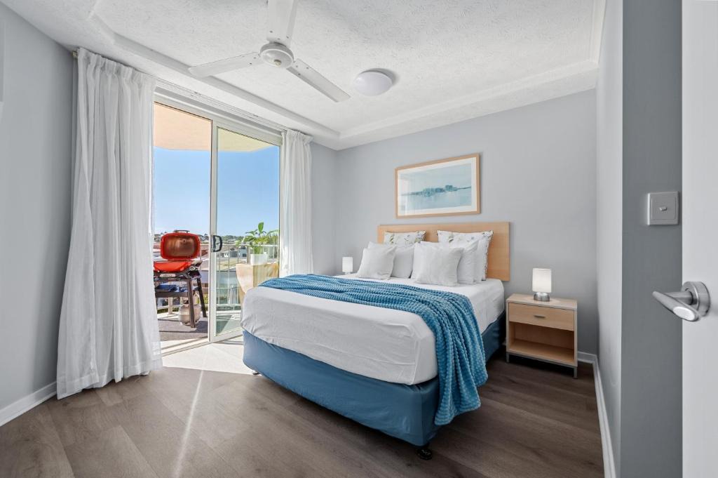 Battery Hill Apartment | Moana Condo | Close to Beach