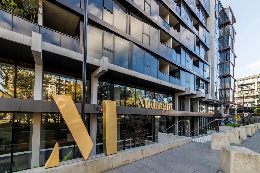 Braddon Apartment | Modern 1-Bed Apartment With Pool And Sauna