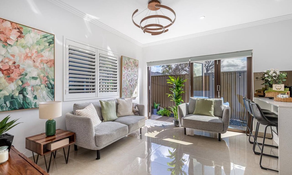 Regents Park Apartment | Modern 2BR Retreat near Sydney Olympic Park | Free Parking