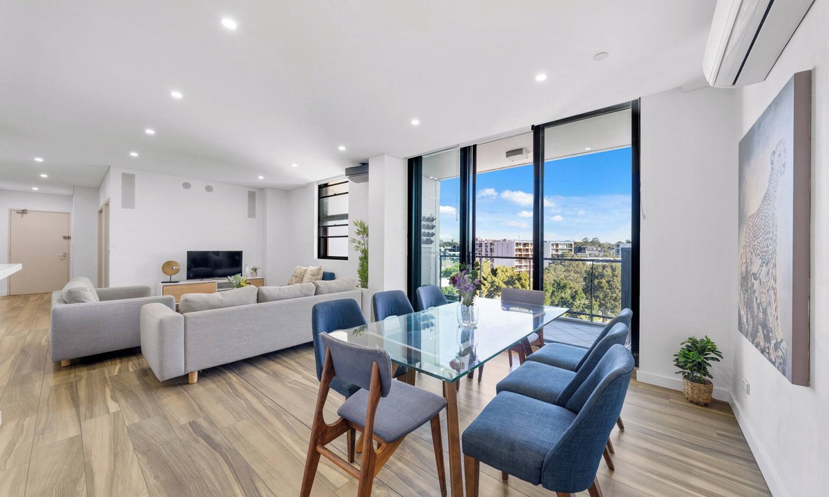 Ultimo Apartment | Modern 3BR Apt w Parking near ICC & Darling Harbour
