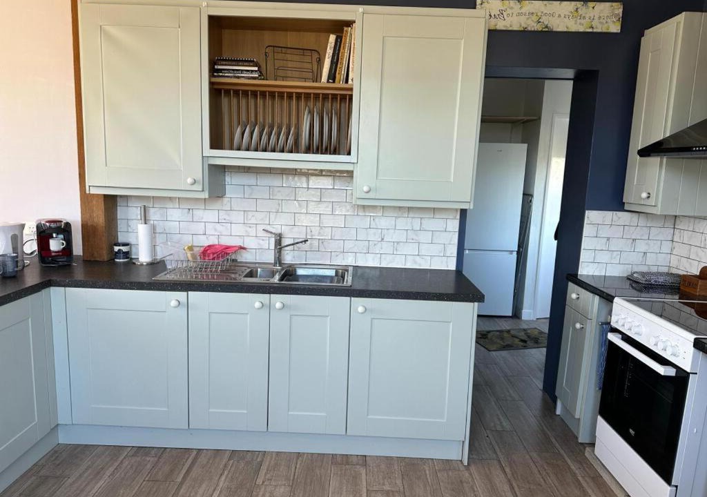 Middle Park Apartment | Modern accommodation in Middle Park with double parking