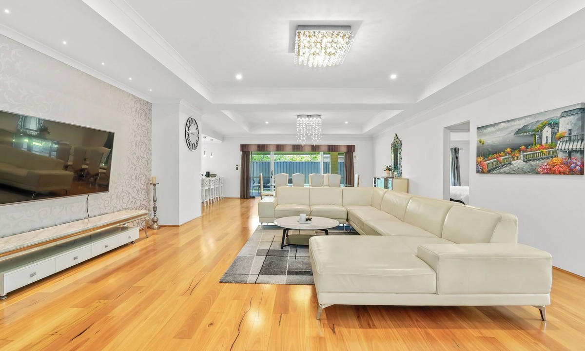 Piara Waters House | Modern and luxury private Home