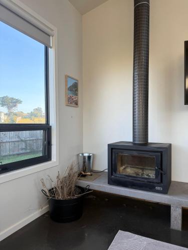 Kilcunda House | Modern Coastal Escape - Pet Friendly with Fireplace