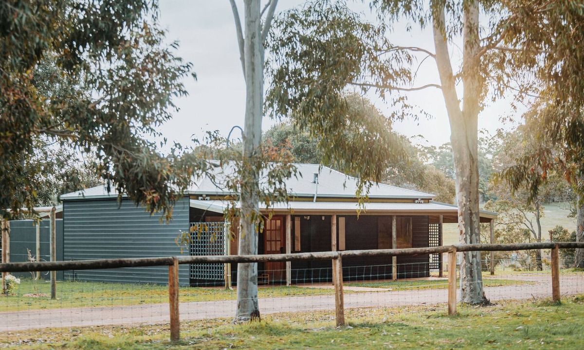 Scotsdale Cottage | Modern cottage with gorgeous rural views 15 mins from Denmark town