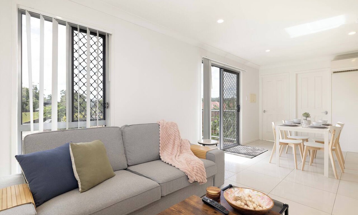 Rocklea Apartment | Modern Rocklea 2BR | AC & Kitchen | 316D2