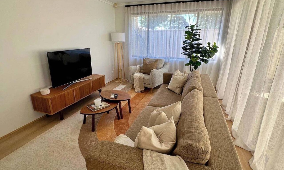 Armadale House | Modern Stay in Armadale
