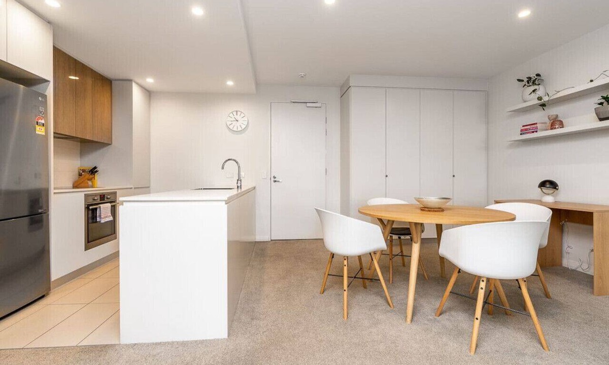 Barton Apartment | Modish Apartment near Parliamentary Triangle