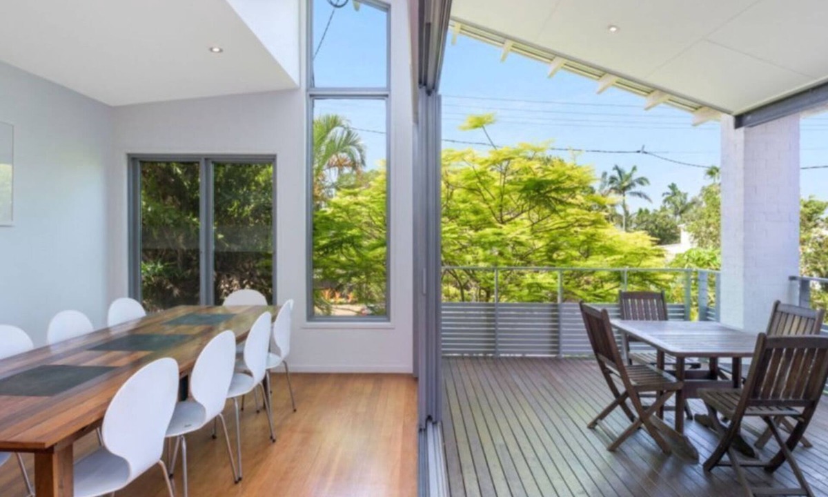 Moffat Beach House | Moffat Retreat Stylish 3BR Beach Home