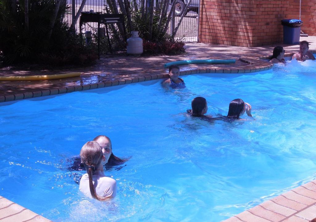 Moore Park Beach Hotel | Moore Park Beach Inn