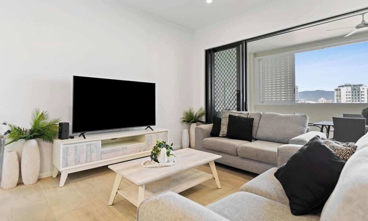 Cairns Apartment | Mountain Air & Modern Flair: Your Cairns Getaway