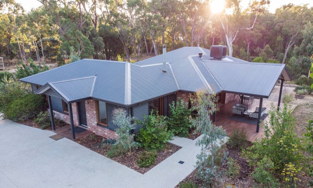 Macedon House | Mountain View in Macedon