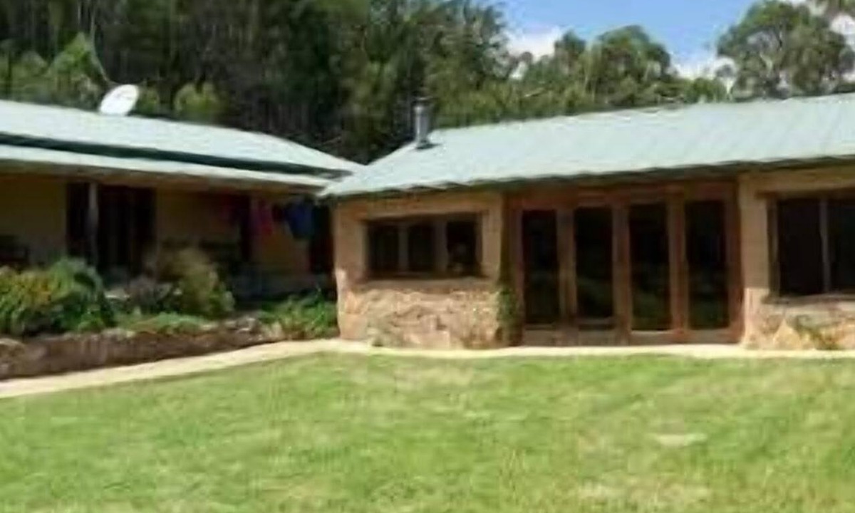 Invergordon House | Mudaridge - located at Gloucester
