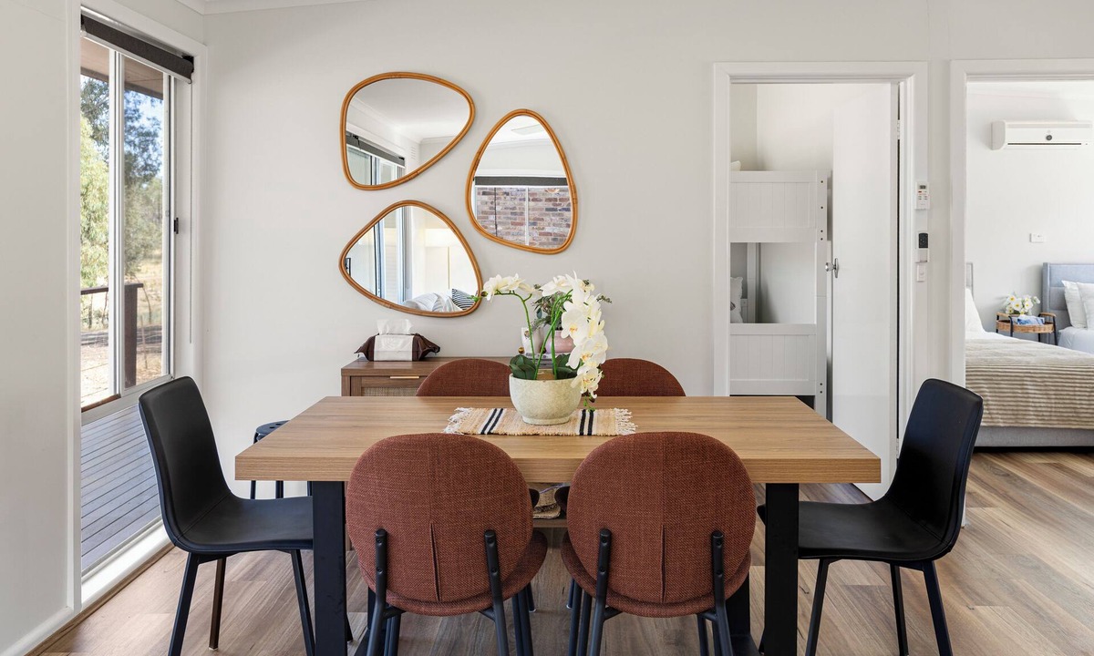 Bonnie Doon Cottage | Nanda Lake House: 2 BR, 1 BA Cottage in Bonnie Doon, Sleeps 8