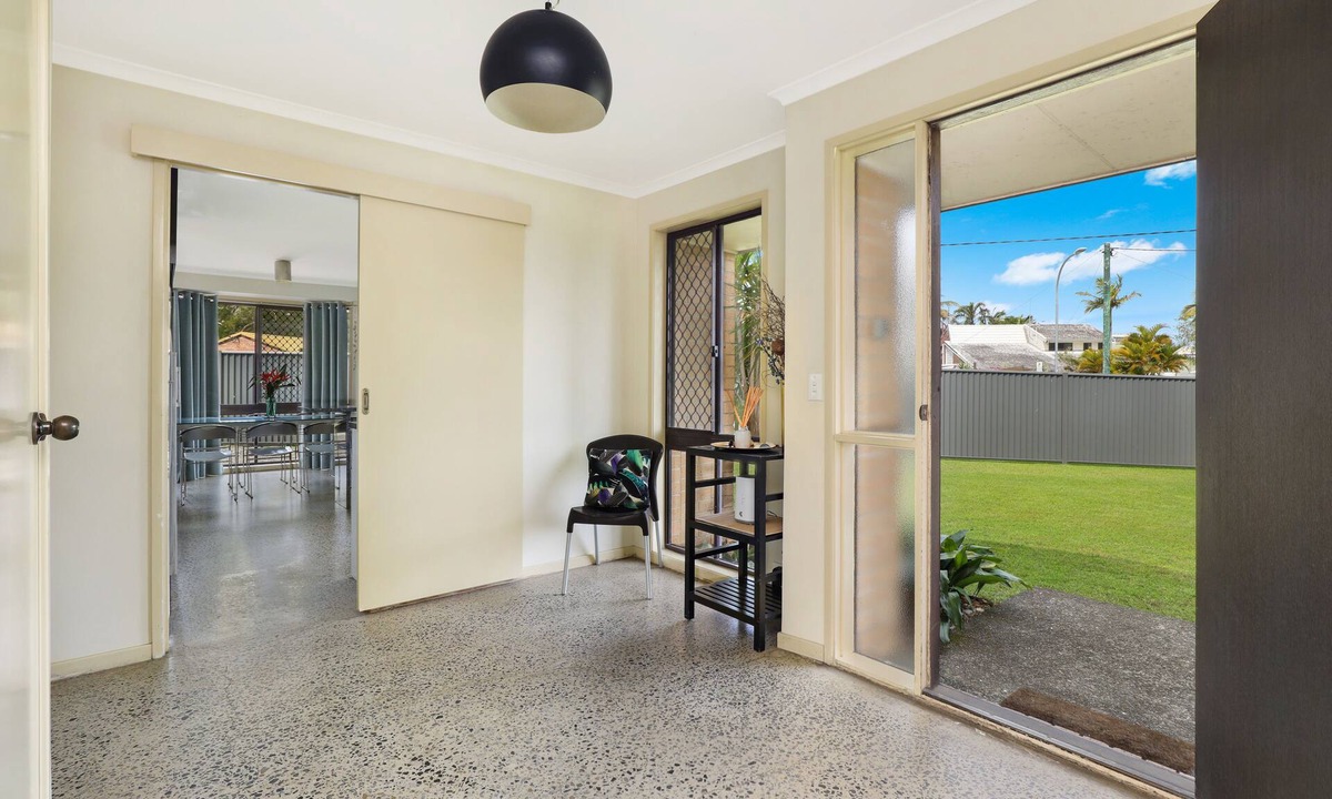 Mooloolaba House | NAROO7- PRIME MOOLOOLABA LOCATION