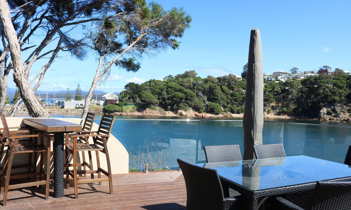 Eden Apartment | Nautical Retreat - A Couples hideaway - 2+ nights