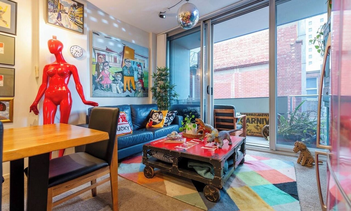 Adelaide Central Business District Apartment | New York Vibes in Adelaide's Fashionable East End