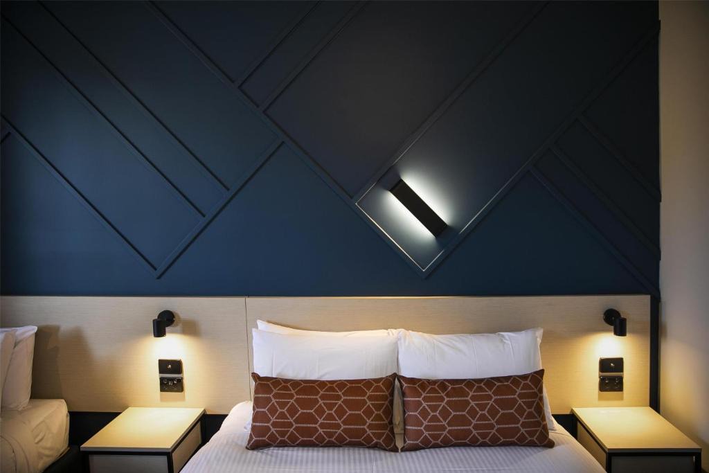 Noble Park Hotel | Nightcap at Sandown Park Hotel
