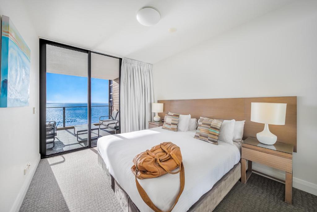 Redcliffe Apartment | Oaks Redcliffe Mon Komo Suites