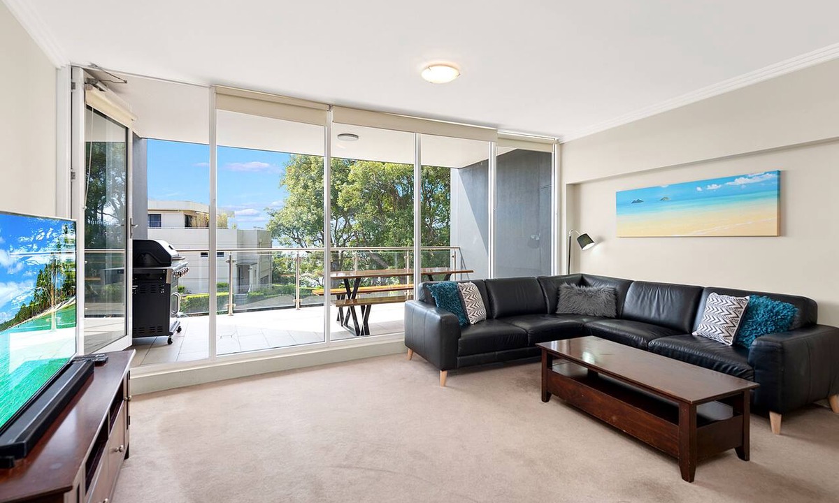 Nelson Bay Apartment | Oasis Apartment with Balcony near D'Albora Marina