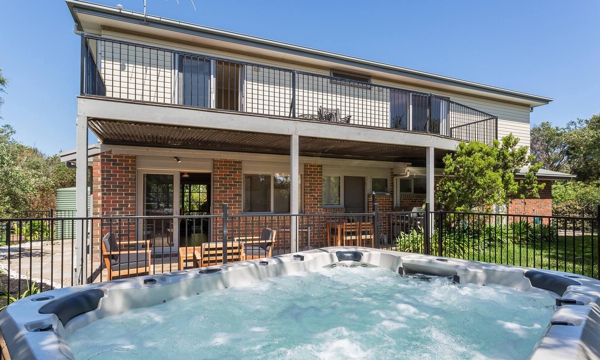 St. Andrews Beach House | Ocean Breeze Retreat @St Andrews - Private location and 700m to the beach.