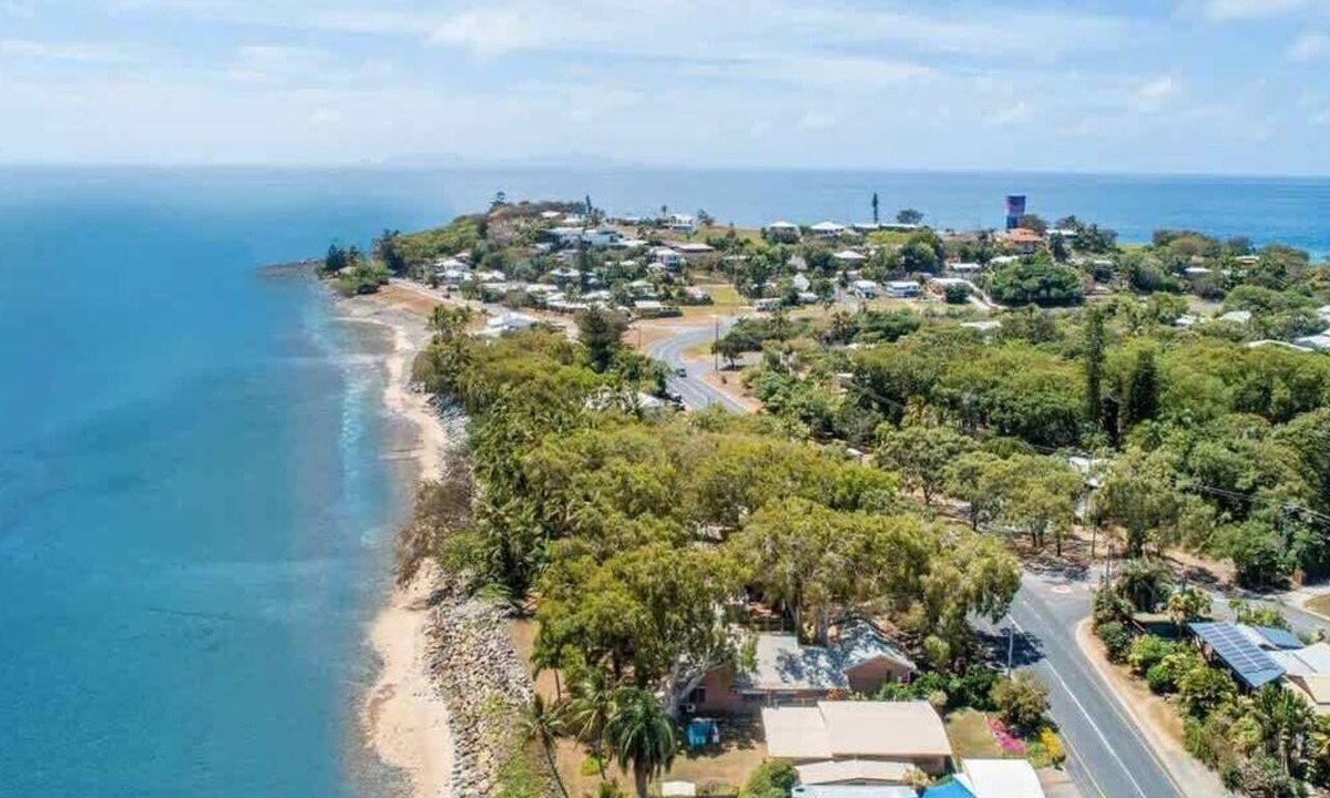 Slade Point Apartment | Ocean Breezes, Leafy Hilltop at Slade Point