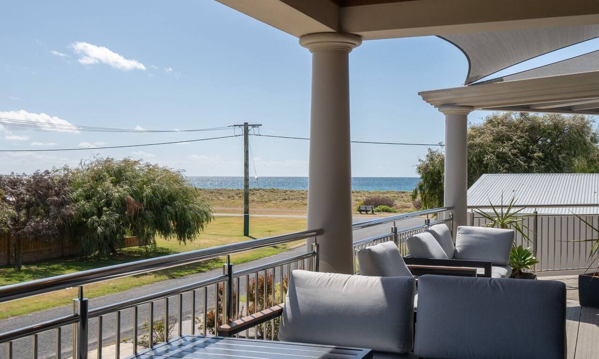 Geographe Apartment | Ocean View Executive Apartment 4