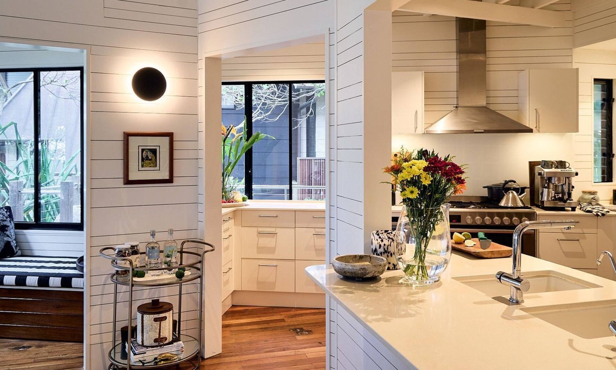 Broken Head House | OceanSide - Beautiful beach front retreat