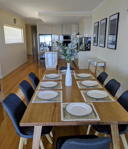 Moana House | Ochre Point Beach House on Moana Seafront
