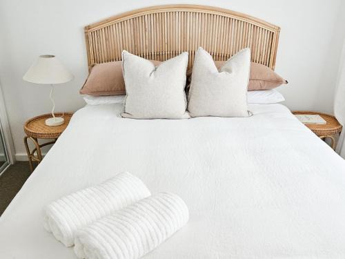 Anna Bay Villa | Olas Villa 6 - Plunge Pool & Walk to Beach