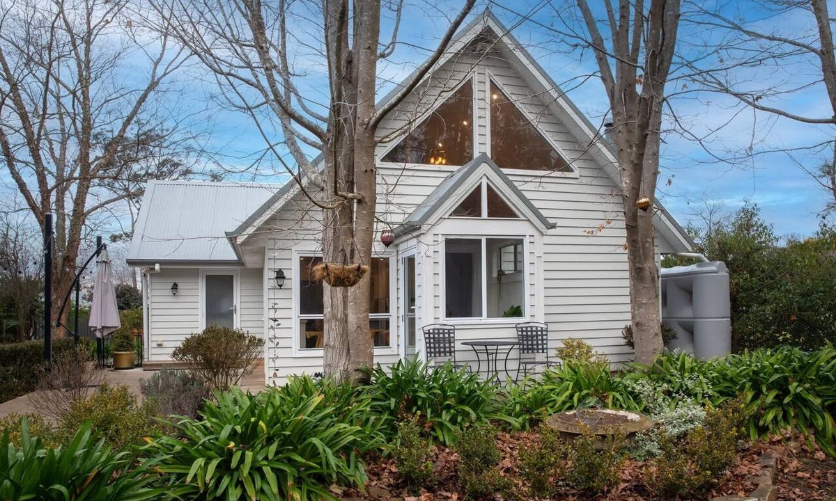 Braemar House | Old Majors Family 4-Bed Retreat Southern Highlands