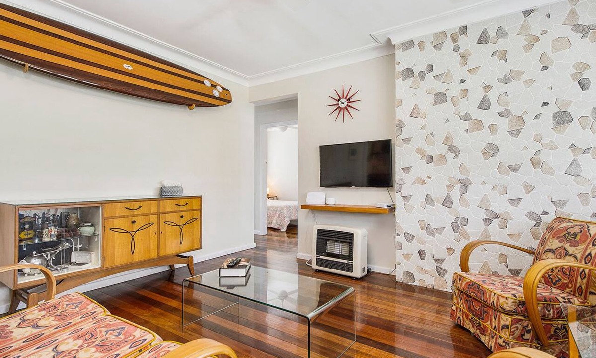 Crescent Head House | Ondine, 4 Belmore Street