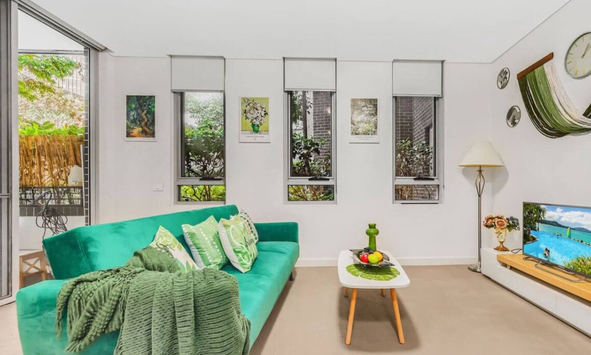 Wentworth Point Apartment | One Bedroom in Wentworth Point
