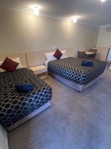 Gunnedah Hotel | OVERLANDER MOTOR LODGE