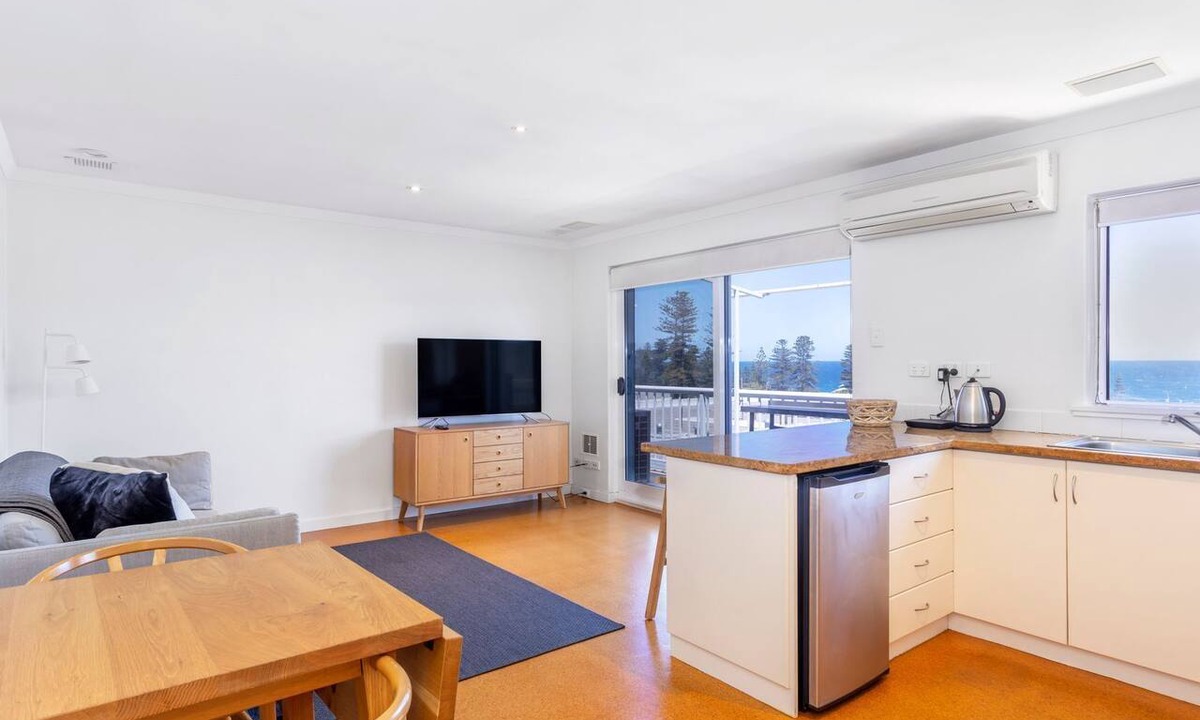 Cottesloe Apartment | Overton Gardens Apartment