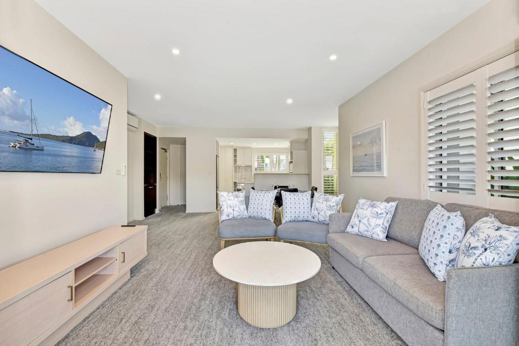 Salamander Bay Apartment | Pacific Blue Unit 175 Dual Swim Up A