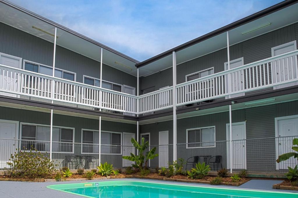 Forster Hotel | Pacific Motel 02